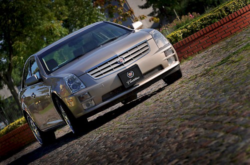 Cadillac STS